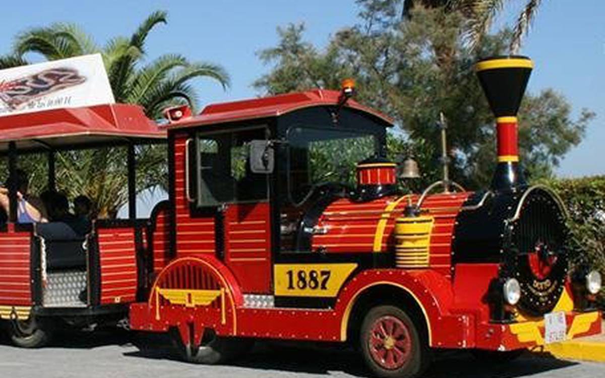 Tren turístico a la playa aparthotel ilunion sancti petri cádiz Tren turístico a la playa aparthotel ilunion sancti petri cádiz